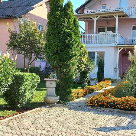Holiday Home Peaceful Retreat Visoko Buitenkant foto