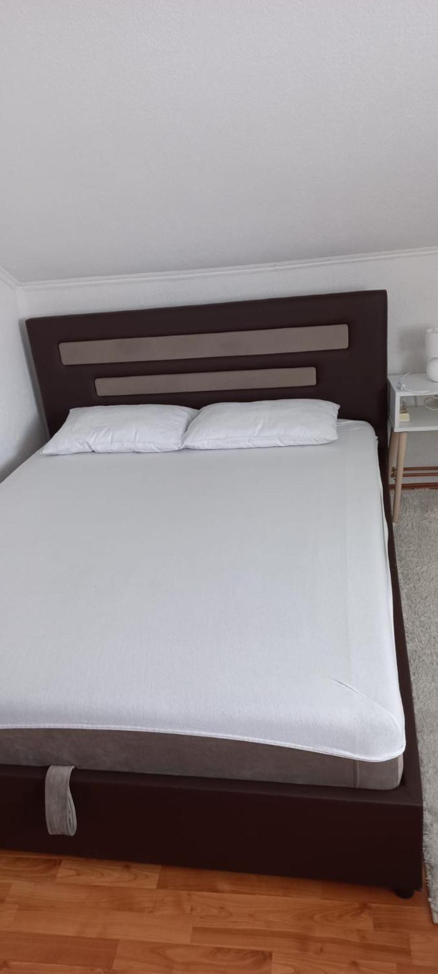 Holiday Home Peaceful Retreat Visoko Buitenkant foto